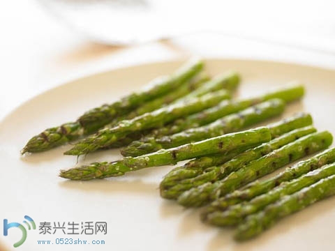 79D8599A1037.jpg