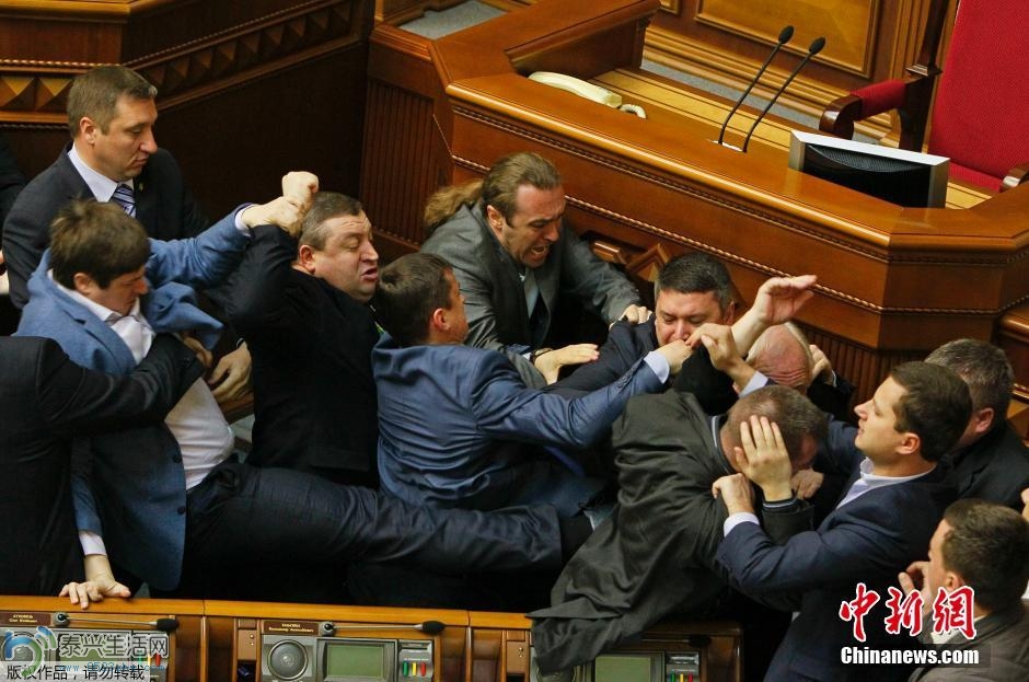 rBUyL1NE_vuLAGHhAAF5Te0jeqw523.jpg