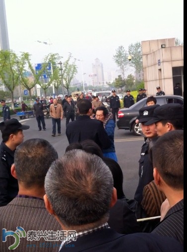 QQͼƬ20140411083545.jpg