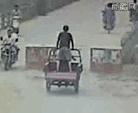 718605615543821918.gif