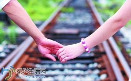 7C329CF04EC2.jpg