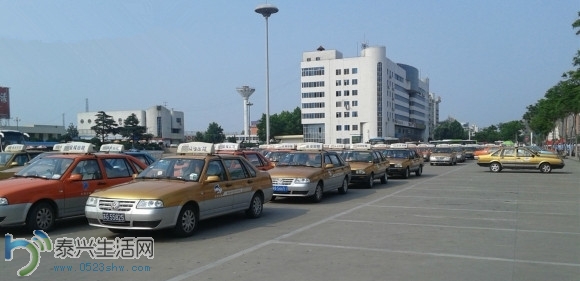 20351952_077638_.jpg