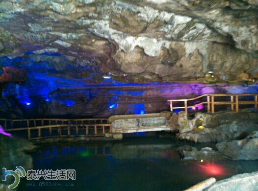 153653de9v51cuucv91ujq.jpg
