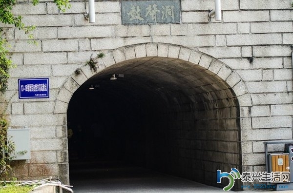 19fa458351a54a98bc58a1c47de06bda_th.jpg